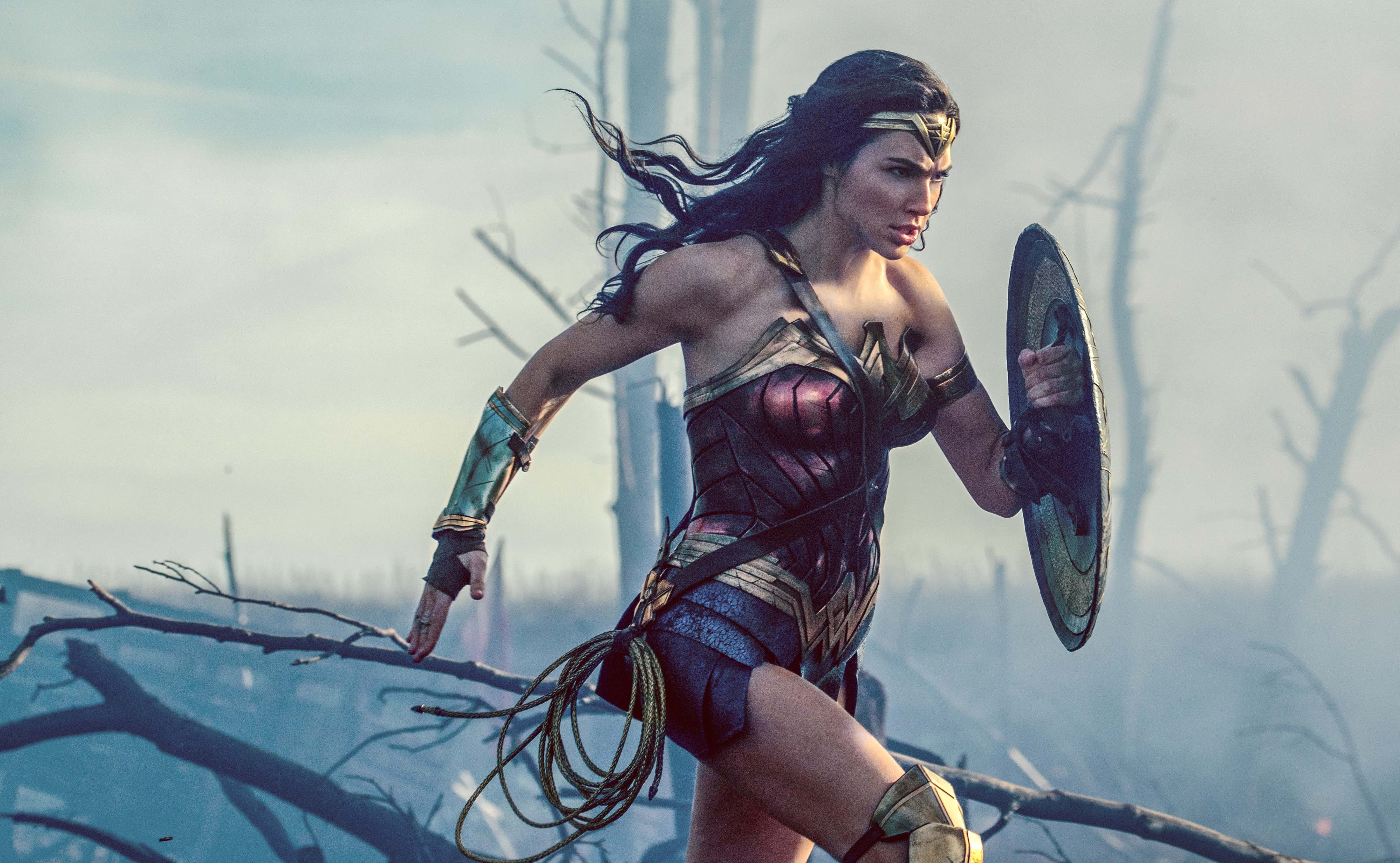 Gal Gadot, Wonder Woman. Wonder Woman 2