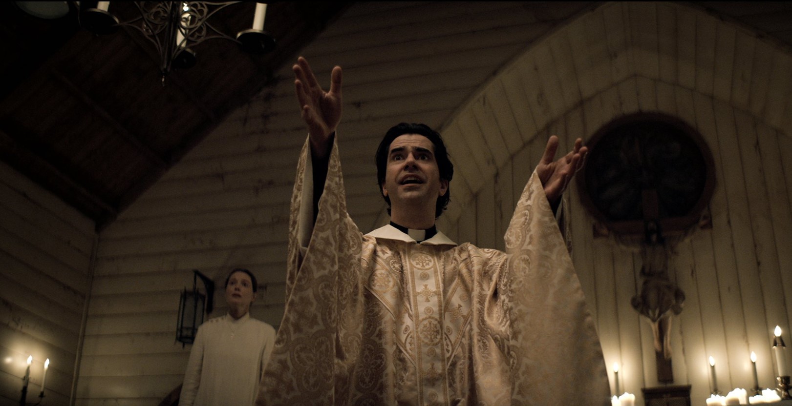 Midnight Mass, Hamish Linklater